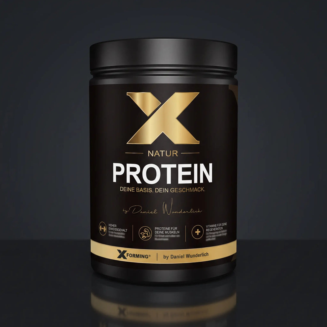 X-PROTEIN Natur Dose 750 g auf dunklem Studiountergrund mit Reflexion